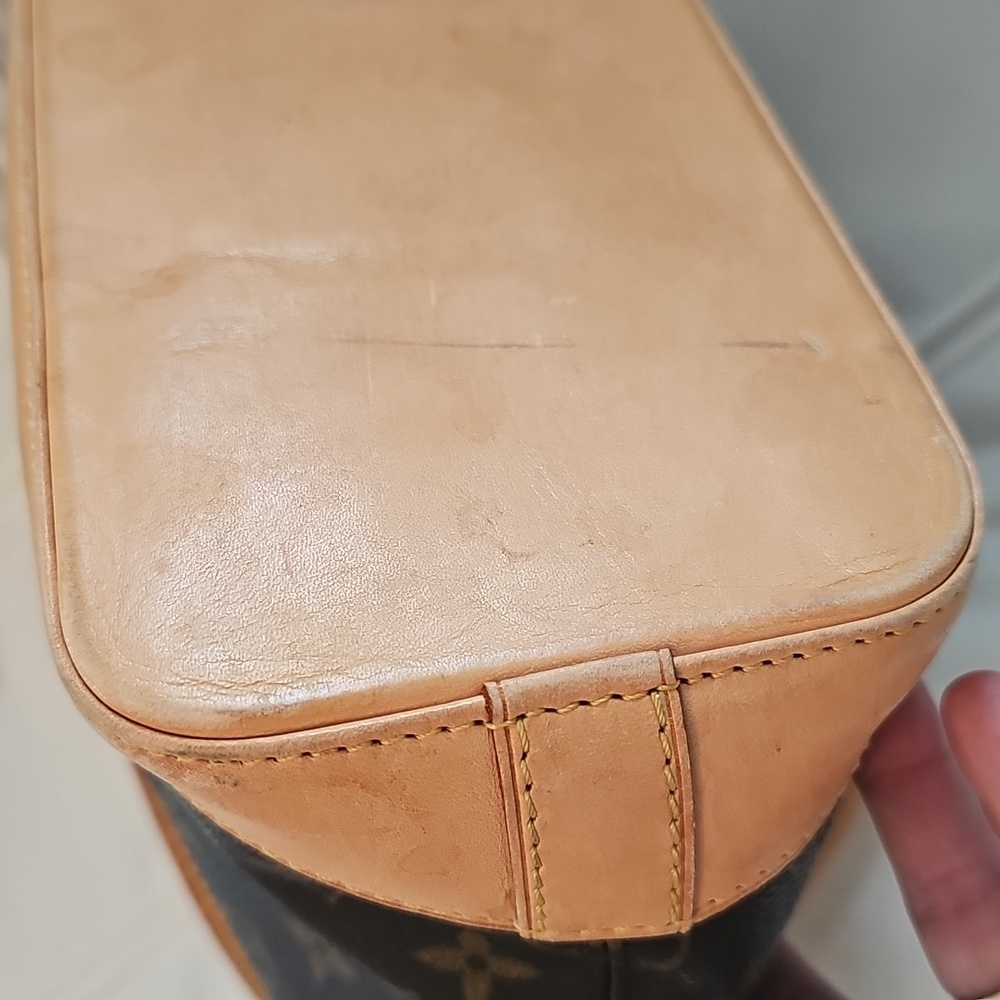 Louis Vuitton Monogram Vertical Lockit Tote Bag - Picture 6 of 14